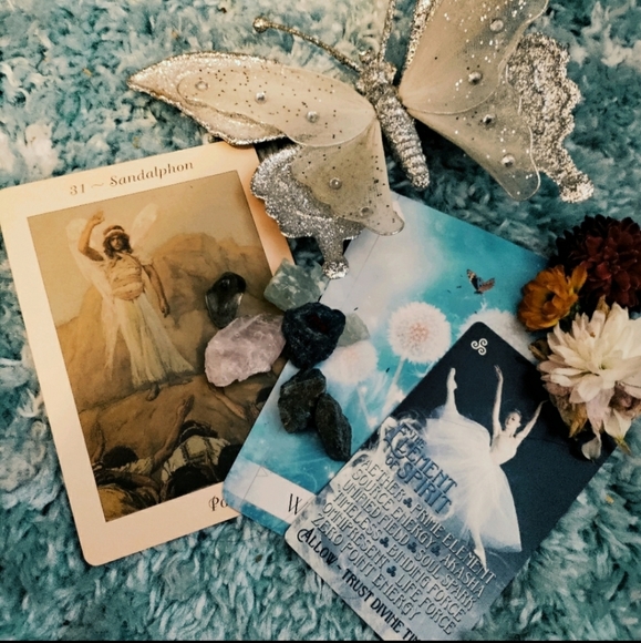 Self love Tarot reading - Picture 4 of 9